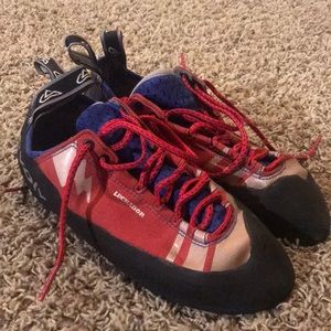 Evolve Luchador Climbing Shoe